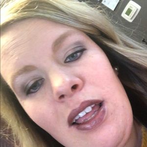 Meet your Posher, Carrcarrie